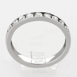 Alliance or et diamants Ambre. Demi tour serti rail diamants 0,66 carat - or 18 carats 2