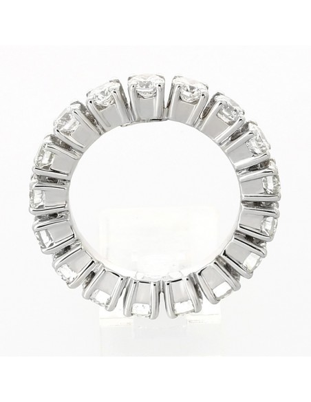 Alliance or et diamants Clara. Tour complet serti sur chatons hauts 4 griffes-diamants 3,23 carats - or 18 carats