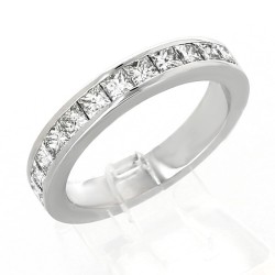 Alliance or et diamants Lou. Demi-tour serti rail diamants princesses 0,85 carat - or 18 carats