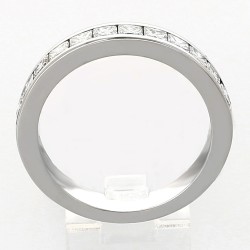 Alliance or et diamants Lou. Demi-tour serti rail diamants princesses 0,85 carat - or 18 carats 2