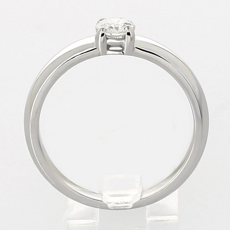 Solitaire or et diamant Camille chaton 4 griffes monté sur jonc bombé avec 1 diamant de 0,35 carat - or 18 carats