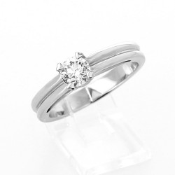 Solitaire or et diamant Laure, double corps orné d'un diamant de 0,40 carat - or 18 carats