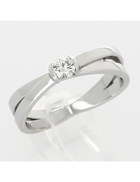 Solitaire or et diamant Aurélie. Modèle corps croisé avec 1 diamant 0,20 carat serti demi clos - or 18 carats