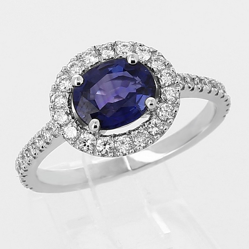 Bague saphir de Ceylan 1,46 ct et entourage diamant - or 18 carats Bague saphir de Ceylan 1,46 ct et entourage diamant - or 18 carats