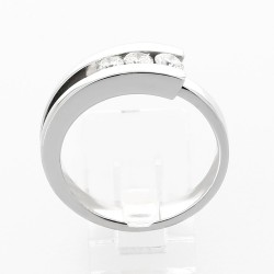 Bague or et diamants Giselda. Trilogie  
 de diamants pour 0,37ct - or 18 carats 2