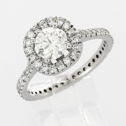 Solitaire or et diamants Véronique. Modèle à entourage diamants - or 18 carats