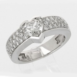 Bague or et diamants Amour. Diamant cœur de 1,00 ct - or 18 carats