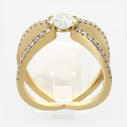 Bague or et diamants Papillon. Diamant rond 0,65 carat serti griffes et pavage diamants - or 18 carats 2