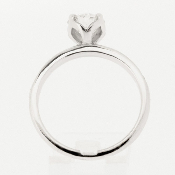 Solitaire or et diamants Ela. Diamant serti sur griffes en forme de pétales - or 18 carats