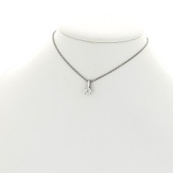 Pendentif diamant serti 4 griffes bélière sur chaine en or 18 carats  2