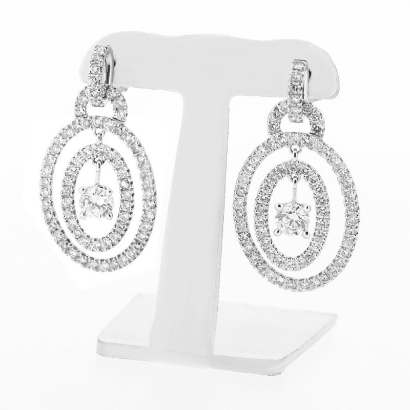 Boucles d'oreilles pendants modernes pavées de diamants sertis griffes et mini-griffes en or 18 carats 
