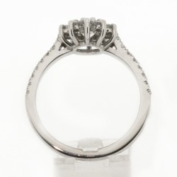 Bague or et diamants Bloom. Modèle marguerite , diamant central de 0,41 ct - or 18 carats 2