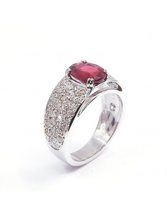 Bague rubis et diamants Volcan. Modèle large et bombé pavé de diamants avec un rubis ovale de 1,81 ct - or 18 carats 2