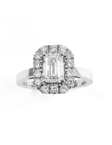 Solitaire or et diamant Sélène. Solitaire avec entourage, un diamant taille émeraude de 1ct. Style rétro - or 18 carats