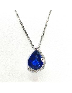 Collier saphir et diamants. Un saphir poire de 1,97 ct - or 18 carats