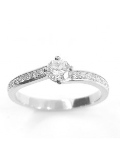 Solitaire or et diamants Tourbillon. Chaton torsadé avec un diamant de 0,28 ct et corps serti de diamants - or 18 carats 2